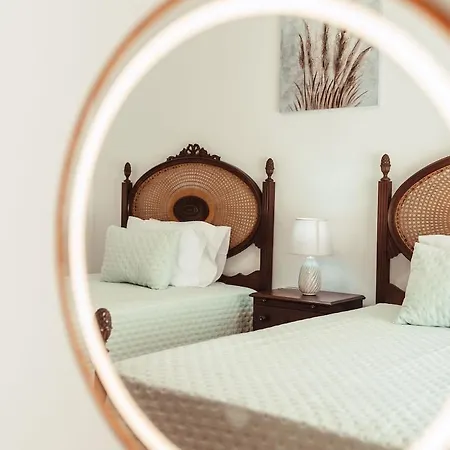 Moledo's Sea House Apartment